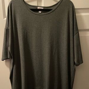 Large LulaRoe “Irma” Ho/ Lo Top. NWT